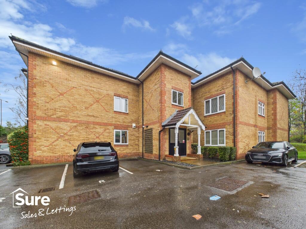 Main image of property: Ronald Court, Oakwood Road, Bricket Wood, St. Albans, Hertfordshire, AL2 3ET