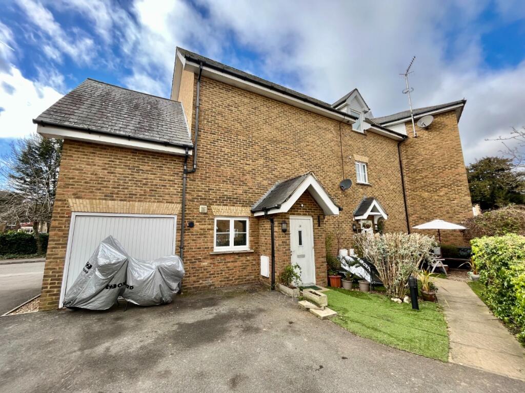 Main image of property: Fourdrinier Way, Hemel Hempstead, Hertfordshire, HP3 9RP