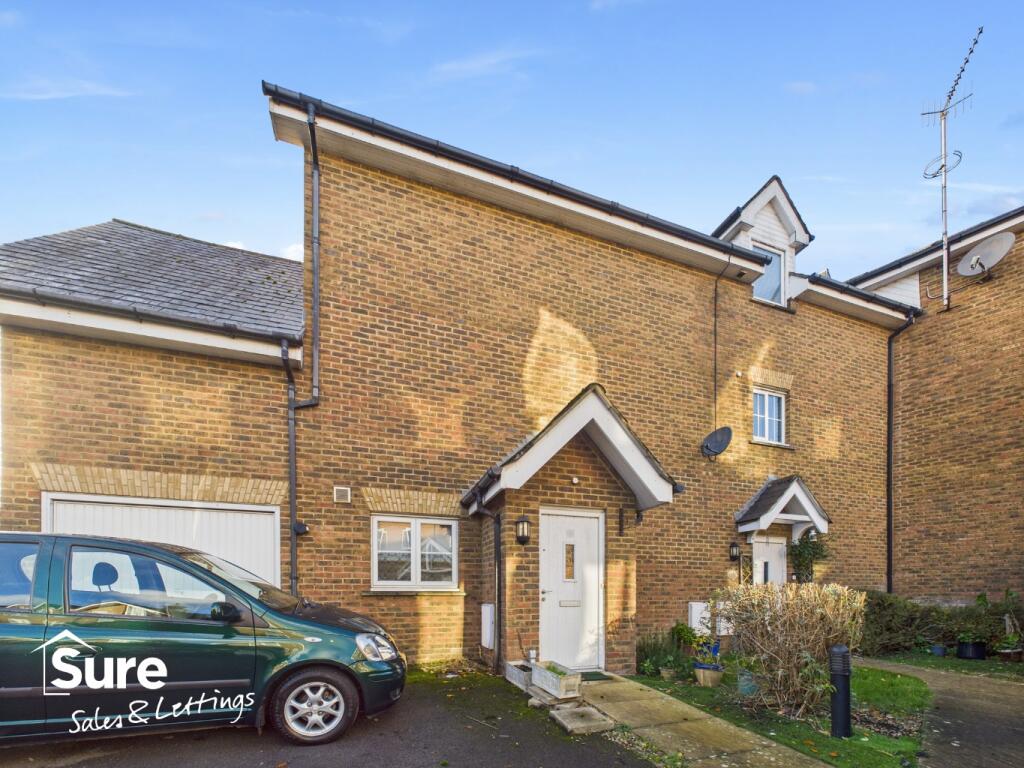 Main image of property: Fourdrinier Way, Hemel Hempstead, Hertfordshire, HP3 9RP