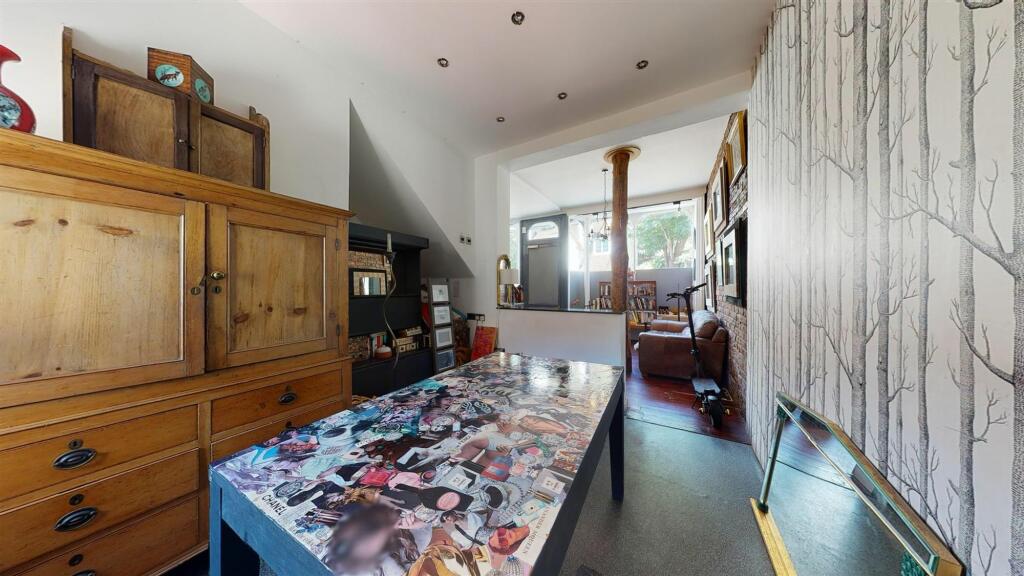 Additional property image - Sandgate High Street, Folkestone, CT20