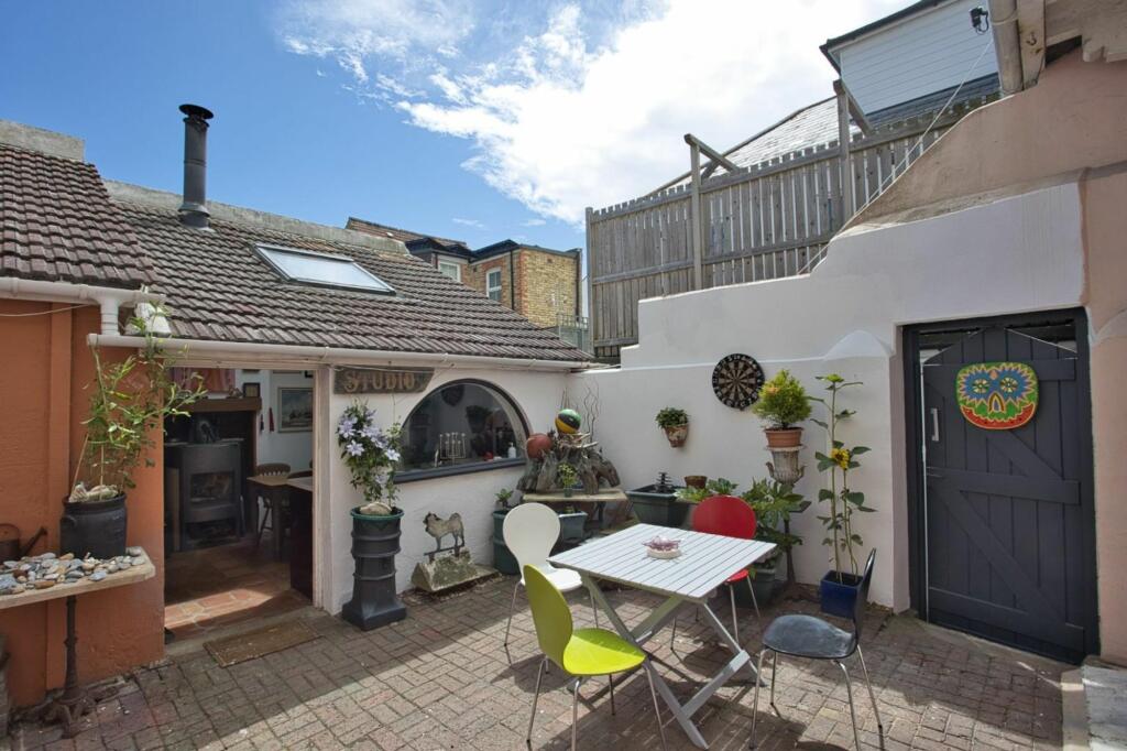 Additional property image - Sandgate High Street, Folkestone, CT20