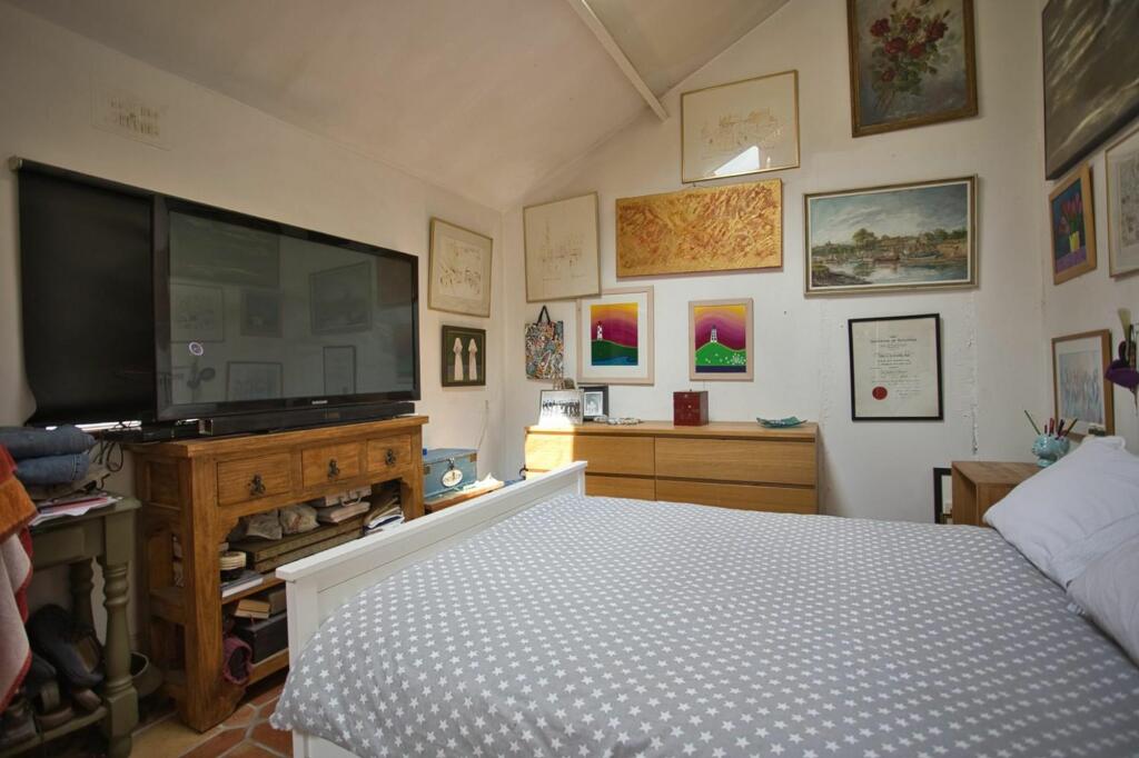Additional property image - Sandgate High Street, Folkestone, CT20