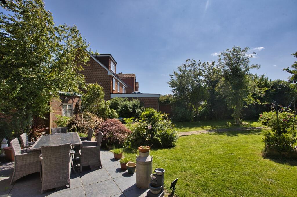 Additional property image - Shorncliffe Crescent, Folkestone, CT20