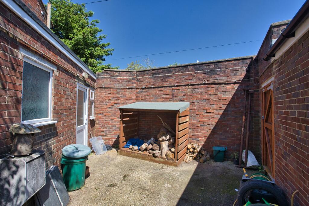 Additional property image - Shorncliffe Crescent, Folkestone, CT20