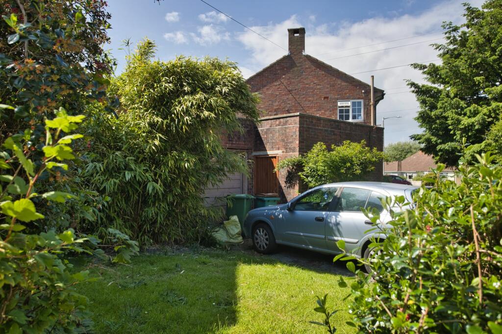 Additional property image - Shorncliffe Crescent, Folkestone, CT20