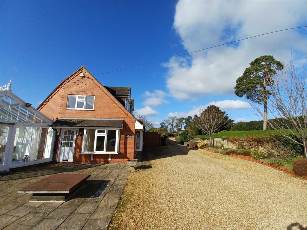 Main image of property: Gate House Cottage, Barston Lane, Solihull, West Midlands