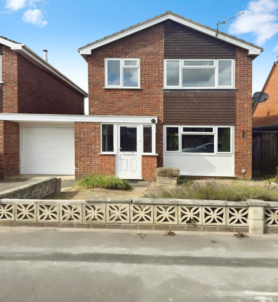 Main image of property: The Meadows, Bidford-on-Avon, Alcester, B50 4AP