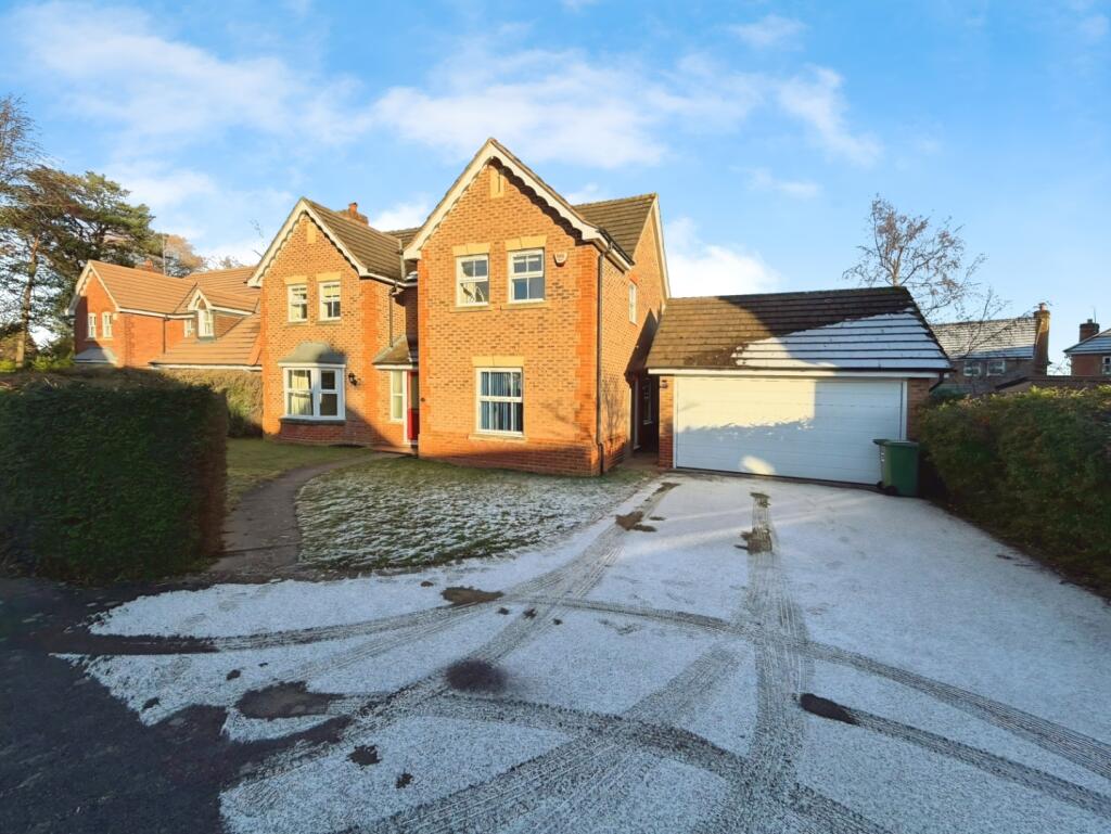 Main image of property: Lapwing Drive, Hampton-In-Arden, B92 0BF