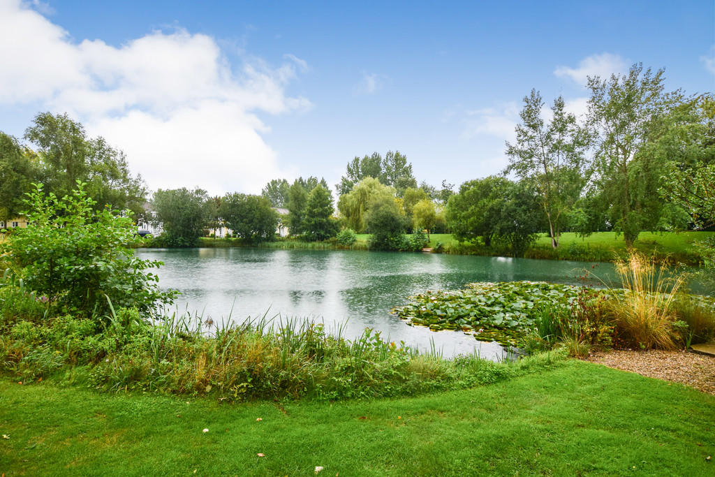 3 bedroom end of terrace house for sale in Isis Lake ,South Cerney, GL7