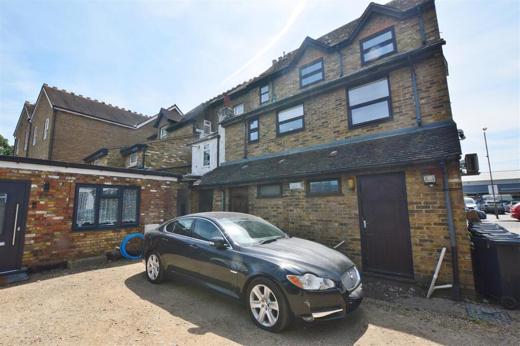 Main image of property: High Street, Iver