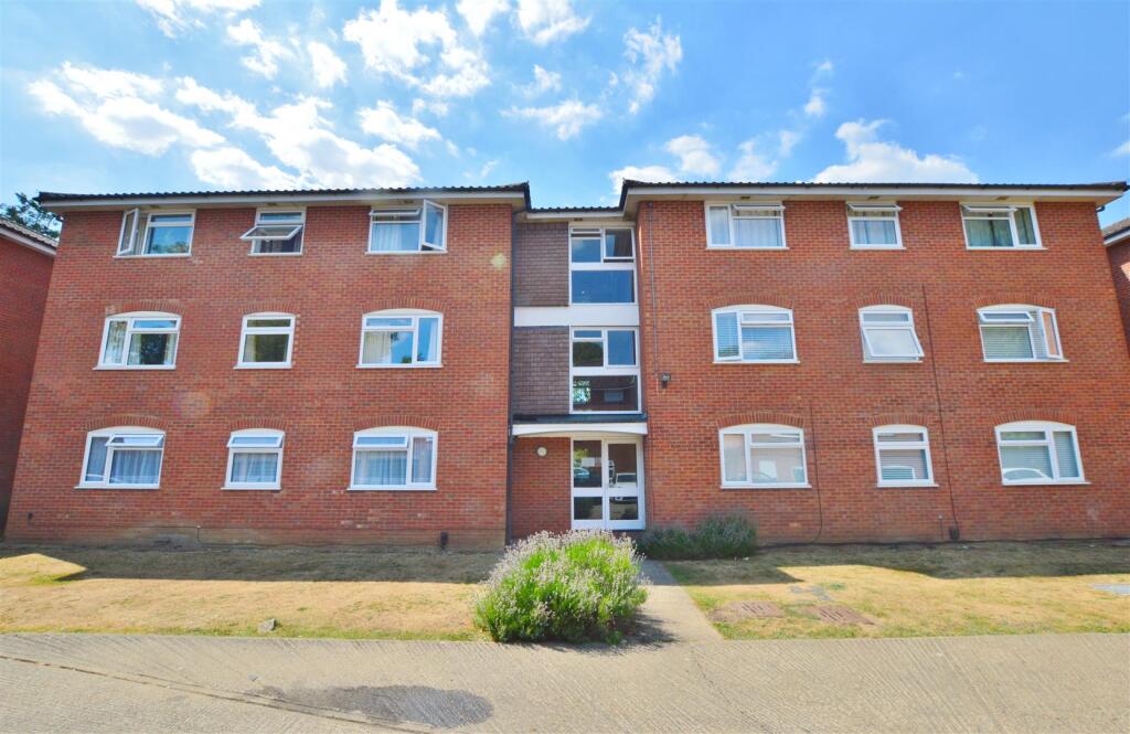 Main image of property: Cobblers Close, Farnham Royal, Slough