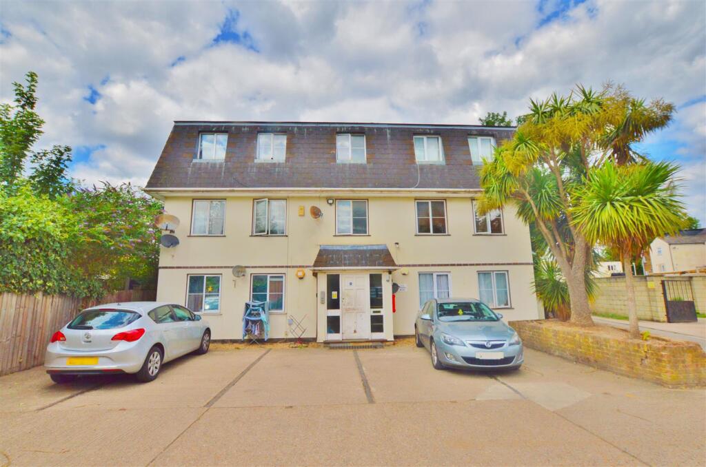 Main image of property: Garden Mews, Littledown Road, Slough