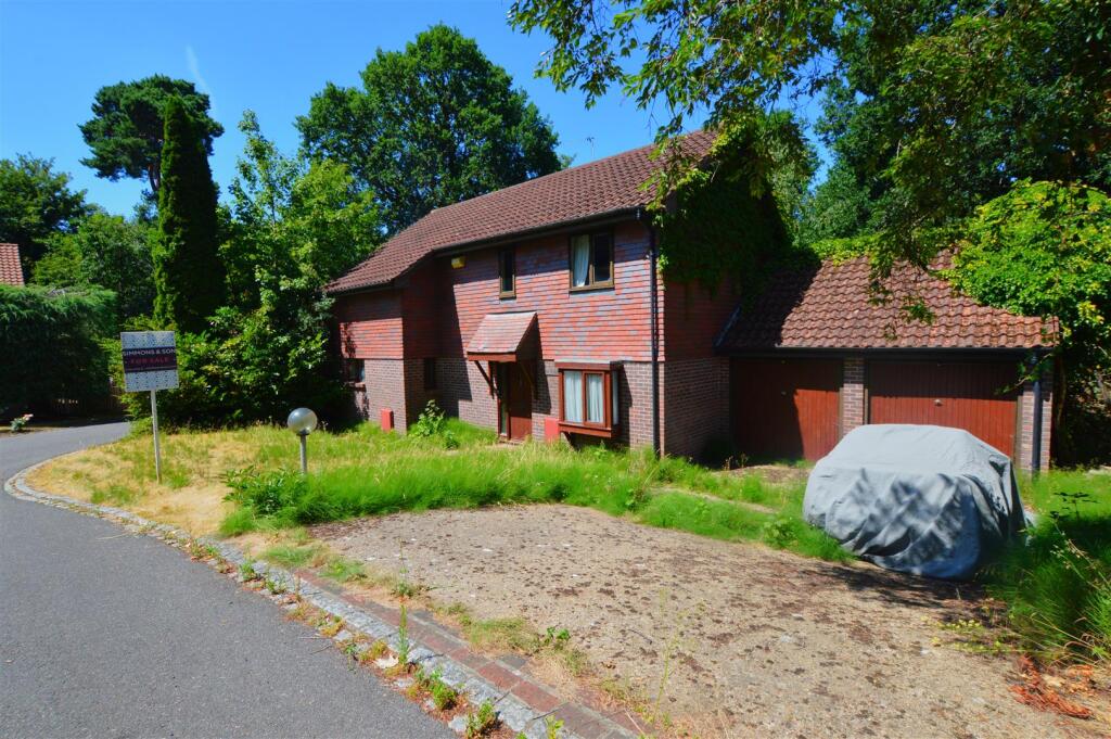 Main image of property: Geffers Ride, Ascot
