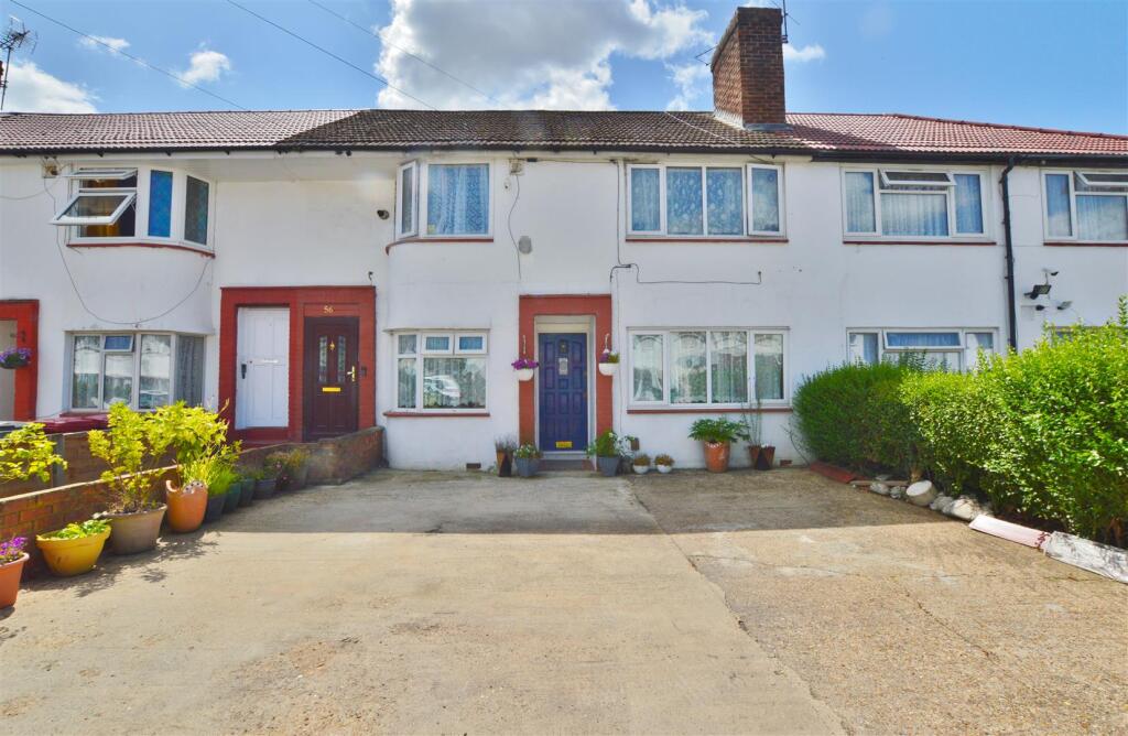 Main image of property: Cornwall Avenue, Slough