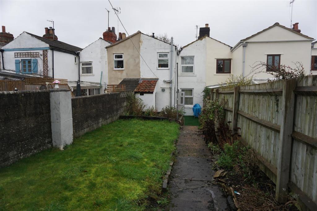 2 bedroom terraced house for sale in Newtown, Trowbridge, BA14