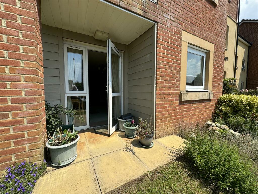 Additional property image - Station Road, Worle, Weston-Super-Mare