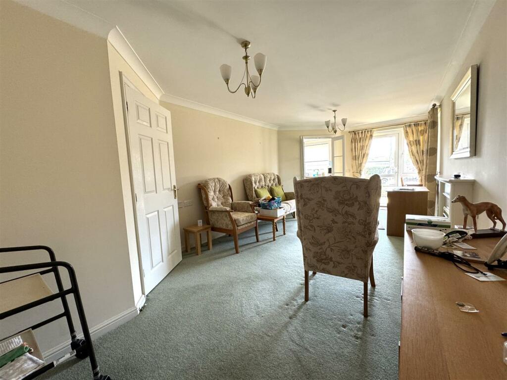 Additional property image - Station Road, Worle, Weston-Super-Mare
