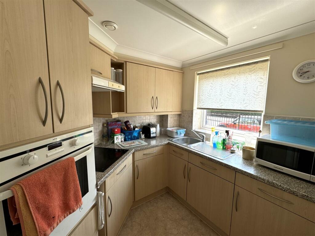 Additional property image - Station Road, Worle, Weston-Super-Mare
