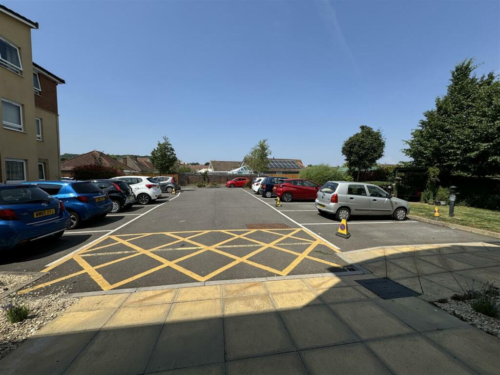 Additional property image - Station Road, Worle, Weston-Super-Mare