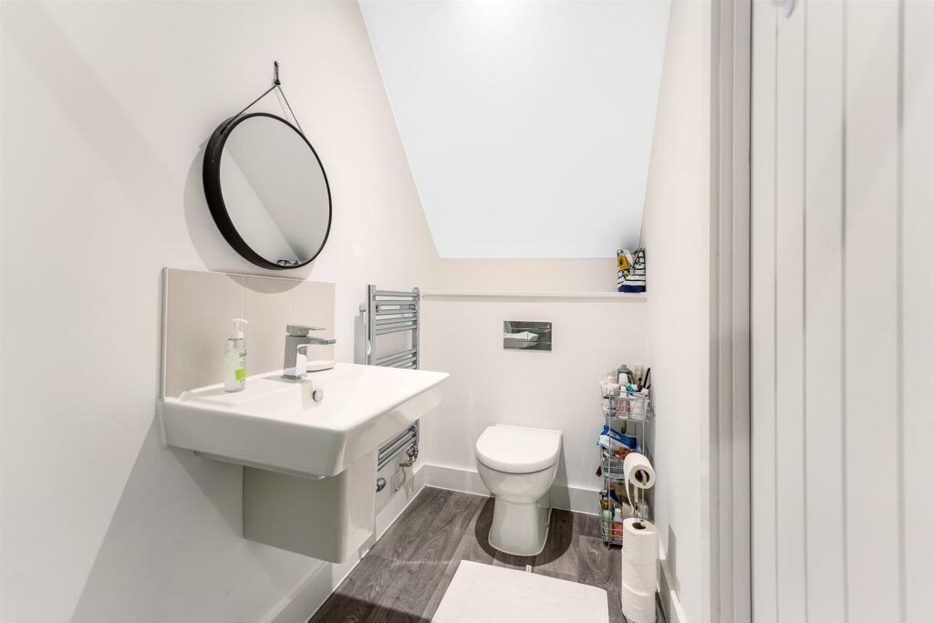 Additional property image - Wentwood Drive, Bleadon Hill - Stunning Home!