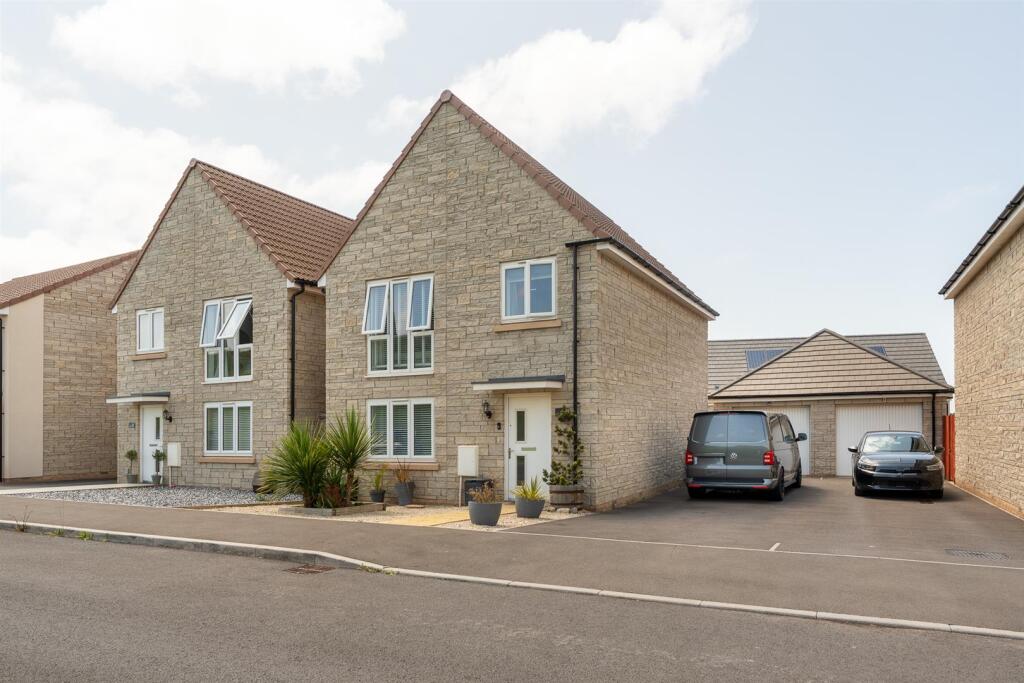 Main image of property: Dyer Street, Mead Fields - Fab Family Home!