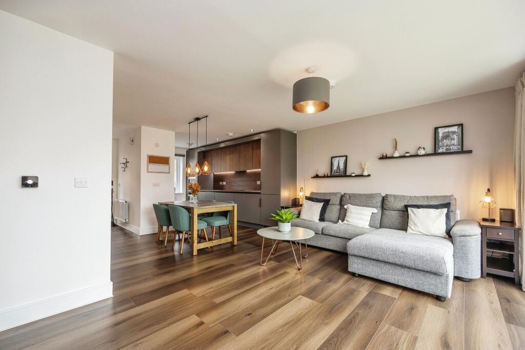 4 bedroom detached house for sale in Loch Place, Larbert, Stirlingshire