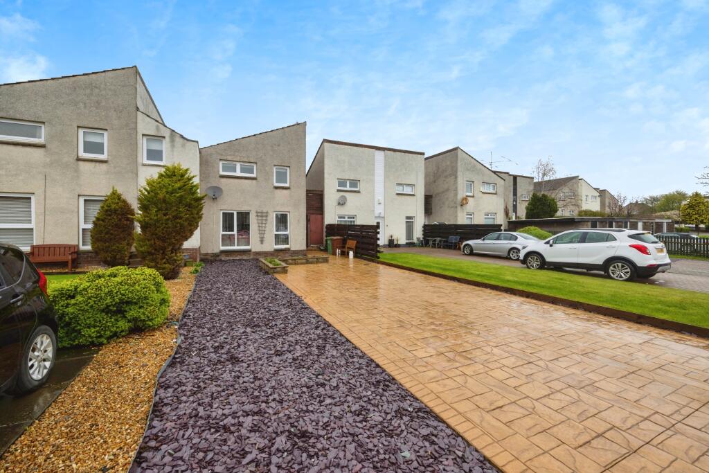 3 bedroom terraced house for sale in Carlaverock Grove, Tranent, East Lothian, EH33