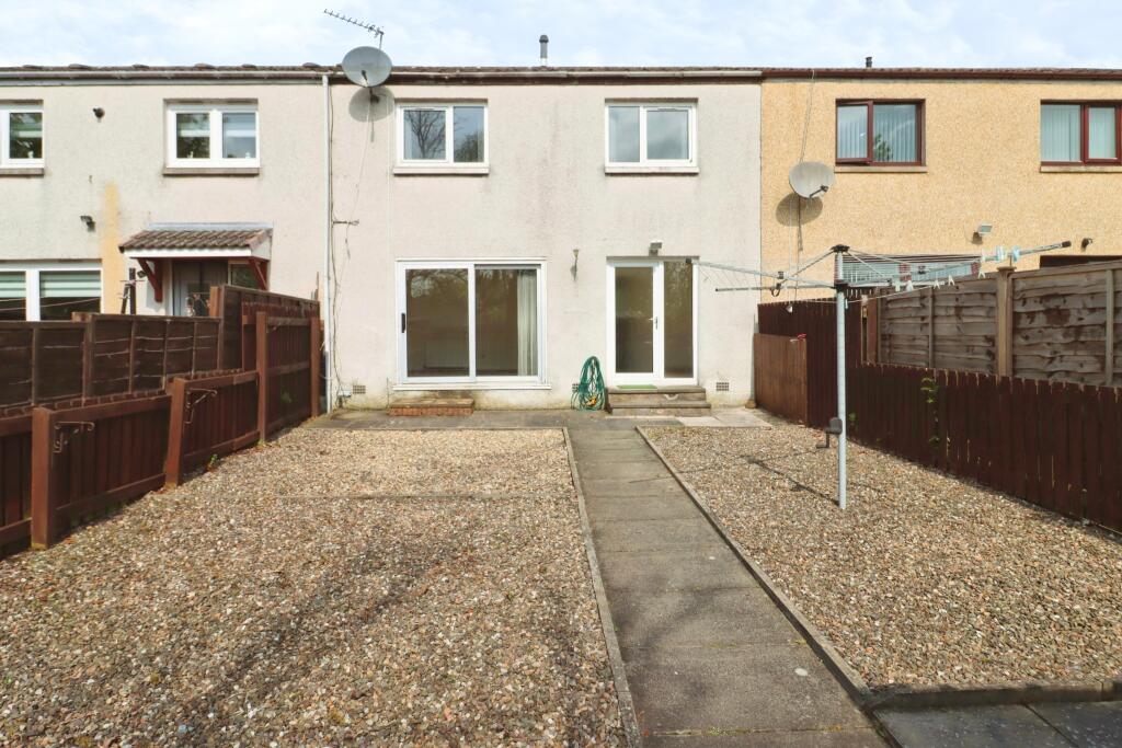 2 bedroom terraced house for sale in Altyre Avenue, Glenrothes, KY7