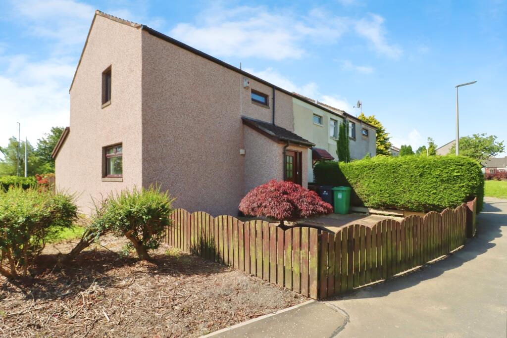 3 bedroom end of terrace house for sale in Cluny Place, Glenrothes, KY7