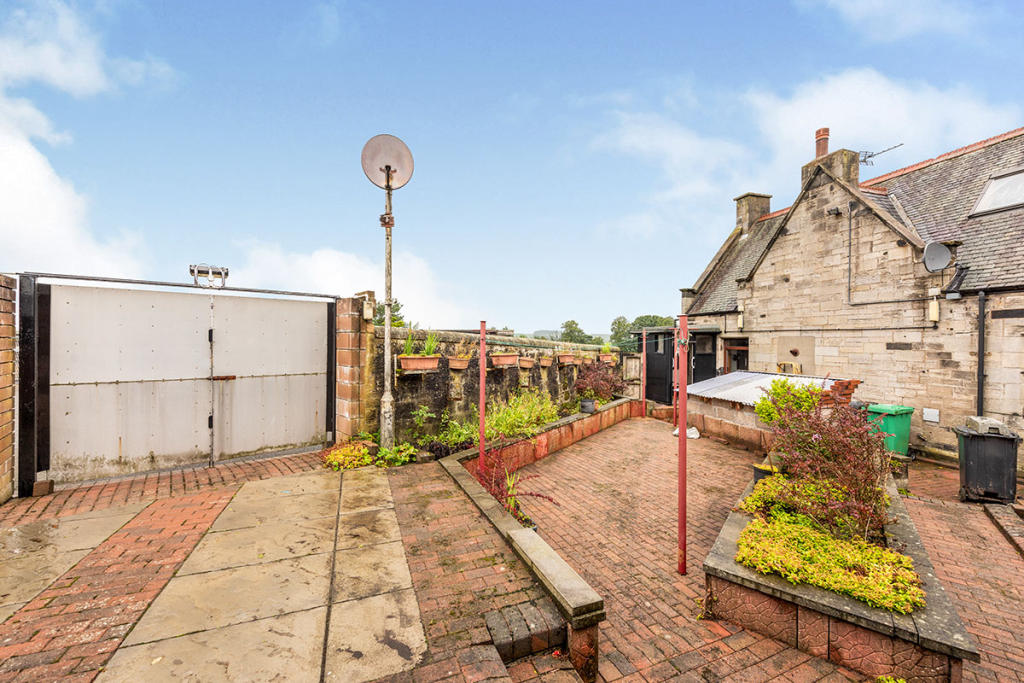 2 bedroom detached house for sale in Auchterderran Road, Lochgelly