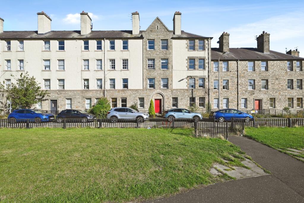 Main image of property: Piershill Square West, Edinburgh, Midlothian, EH8