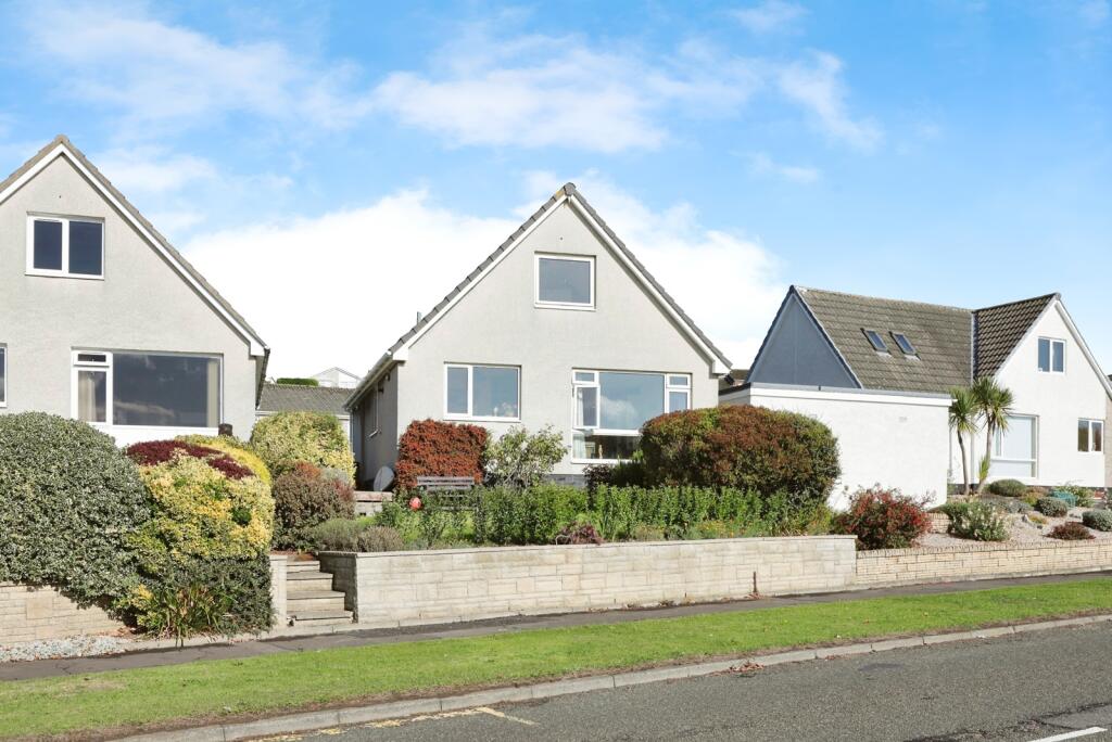 Main image of property: Pinnel Place, Dalgety Bay, Dunfermline, Fife, KY11