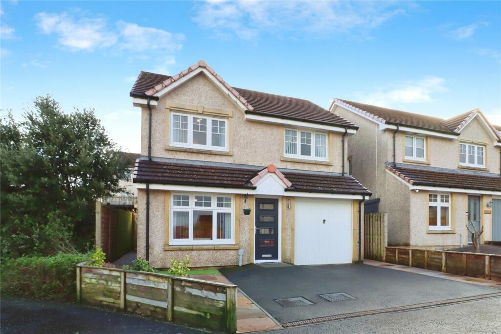 4 bedroom detached house for sale in Back Faulds Place, Kelty, KY4