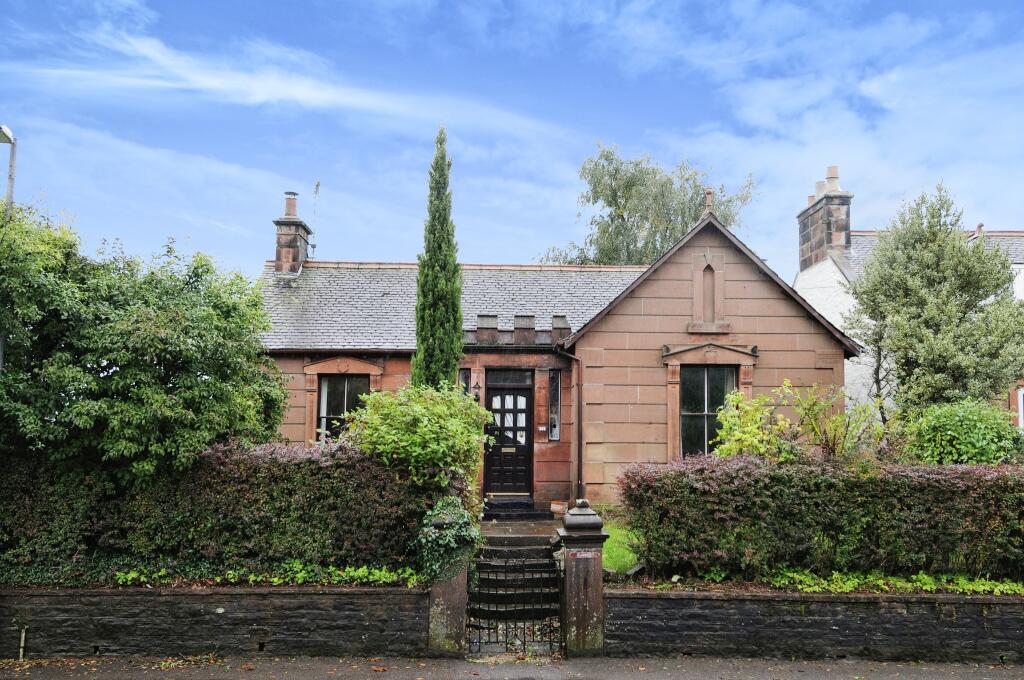 2 bedroom bungalow for sale in Arthurs Place, Lockerbie, Dumfries and
