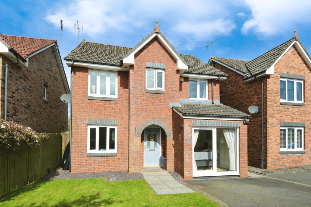 4 bedroom detached house for sale in Clunie Avenue, Dumfries, Dumfries and Galloway, DG2