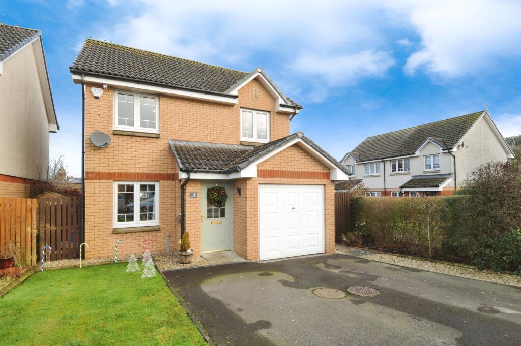 3 bedroom detached house