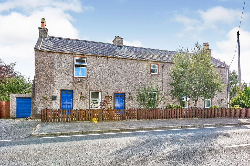 6 bedroom detached house for sale in Closeburn, Thornhill, Dumfries and