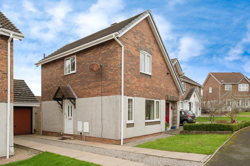 2 bedroom semidetached house for sale in Coniston Park, Cleator Moor