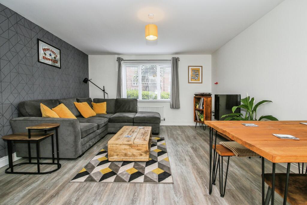 2 bedroom flat for sale in Ridley Gardens, Shiremoor, Newcastle upon