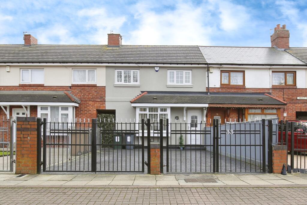 3 bedroom semidetached house for sale in Front Street, Chirton, North