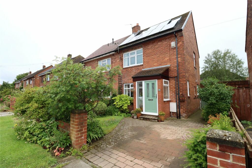 3 bedroom semidetached house for sale in Glanton Avenue, Seaton