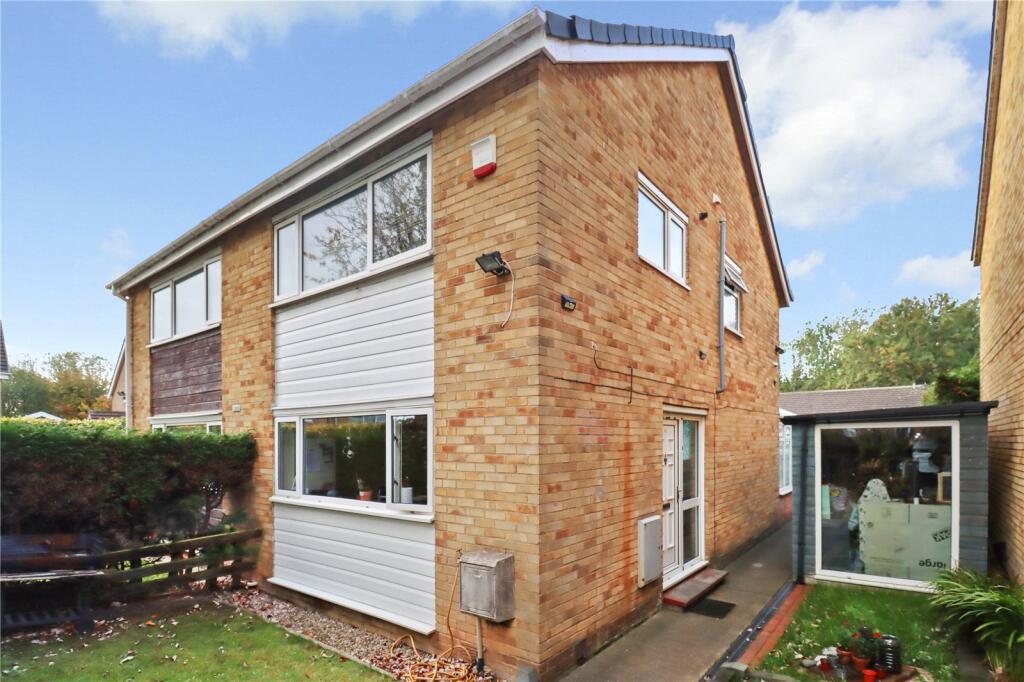 3 bedroom semi-detached house