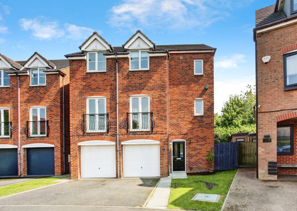 4 bedroom detached house for sale in Brookfield, West Allotment