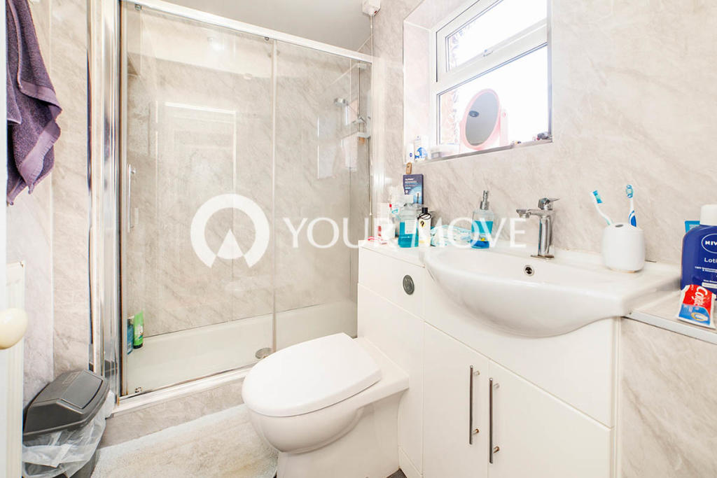 3 bedroom end of terrace house for sale in South View, Crawcrook, Ryton