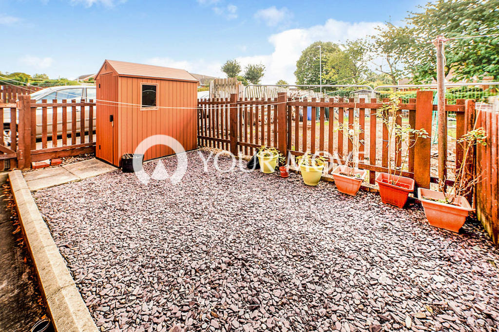 3 bedroom end of terrace house for sale in South View, Crawcrook, Ryton