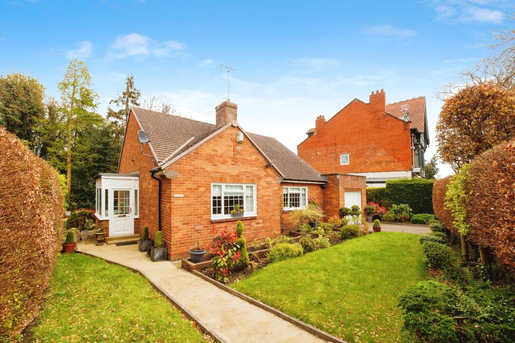 4 bedroom bungalow for sale in Ryton Village, Ryton, Tyne and Wear, NE40