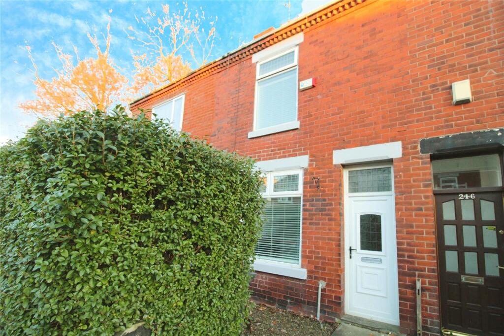 2 bedroom terraced house for sale in Moorside Road, Swinton, Manchester