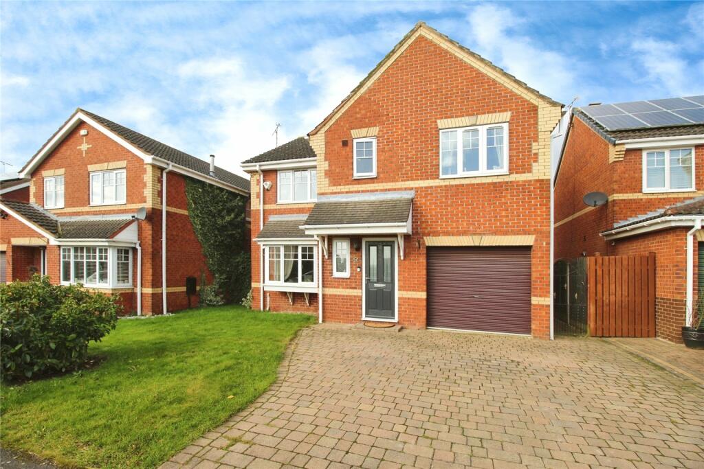 4 bedroom detached house for sale in Westminster Drive, Dunsville
