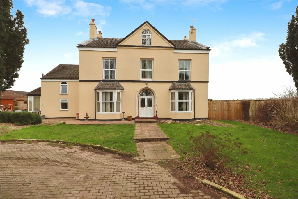 5 bedroom detached house for sale in Brierhills Lane, Hatfield, Doncaster, South Yorkshire, DN7