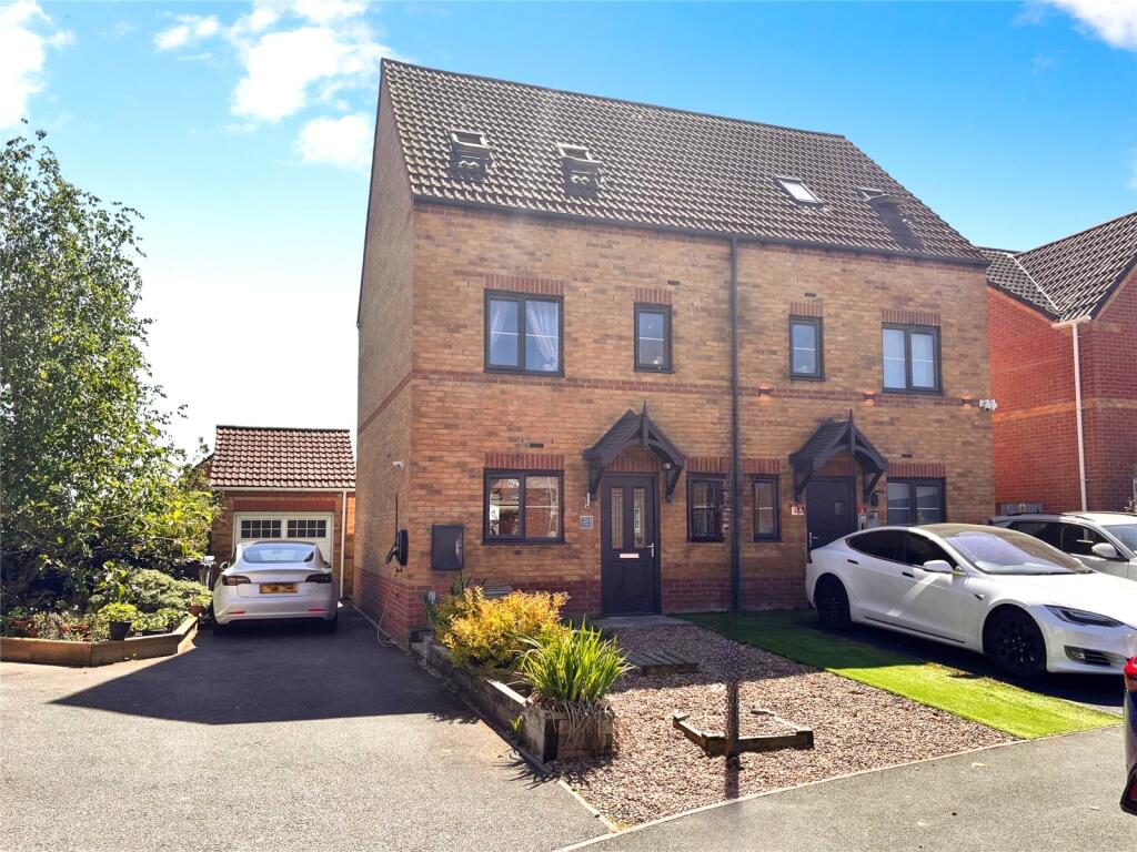 Main image of property: Pearwood Close, Goldthorpe, Rotherham, S63